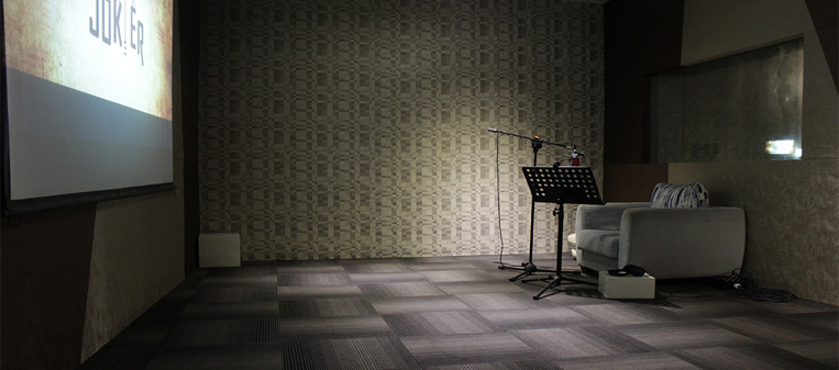 Dubbing Studio Setup for Creating a Professional Recording Environment
